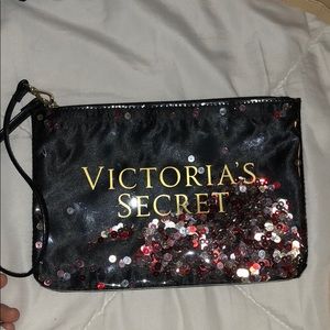 Victoria secret bundleeee💕💕🦄🦄🦄